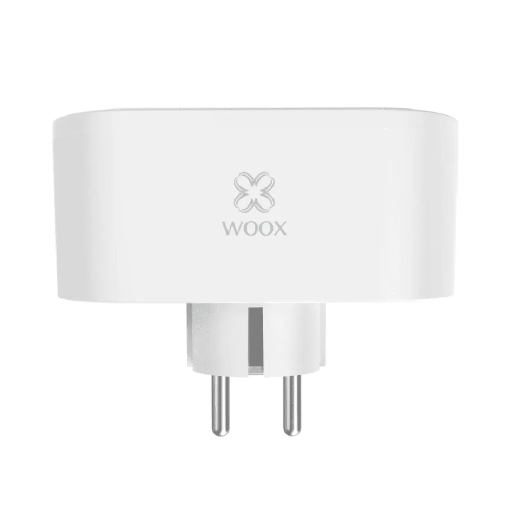 Woox Smart Dual Plug med dubbelportdesign för fjärrstyrning av hushållsapparater, kompatibel med Google Assistant och Amazon Alexa.