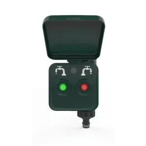 Contrôleur d’irrigation connecté WOOX R7060 avec couvercle ouvert, boutons de démarrage et d’arrêt, et raccord pour tuyau