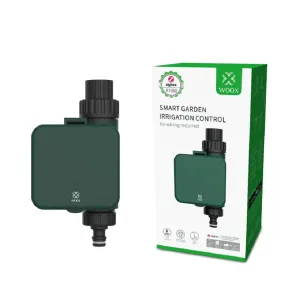 Contrôleur d’irrigation de jardin intelligent WOOX R7060 vert, avec boîte de vente au détail sur fond blanc